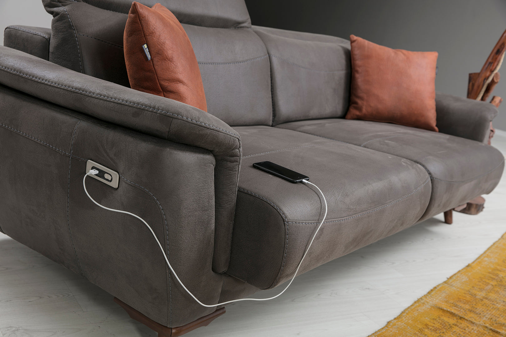 Armani Sofa Set (S) by Netline Interiors