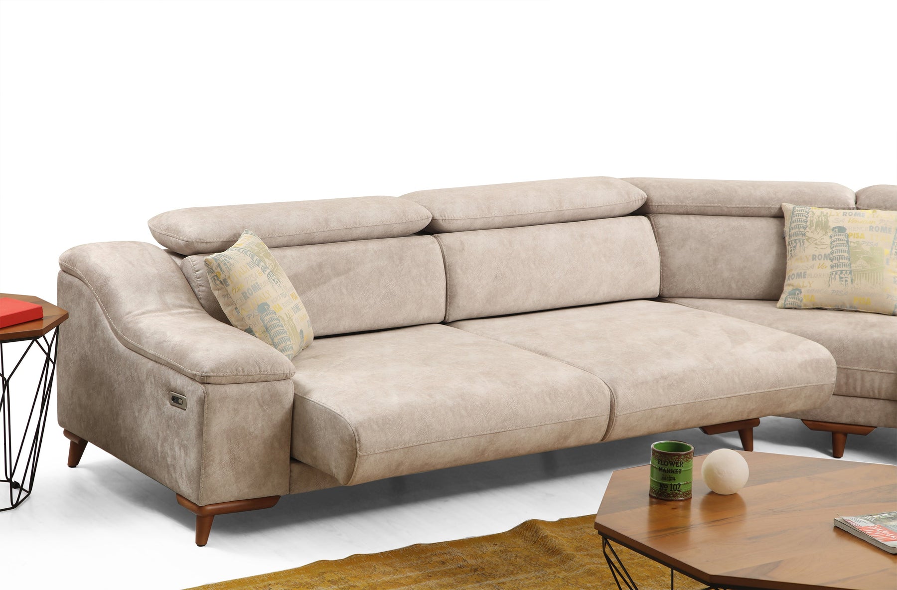 Mustang U Corner Sofa (S) by Netline Interiors