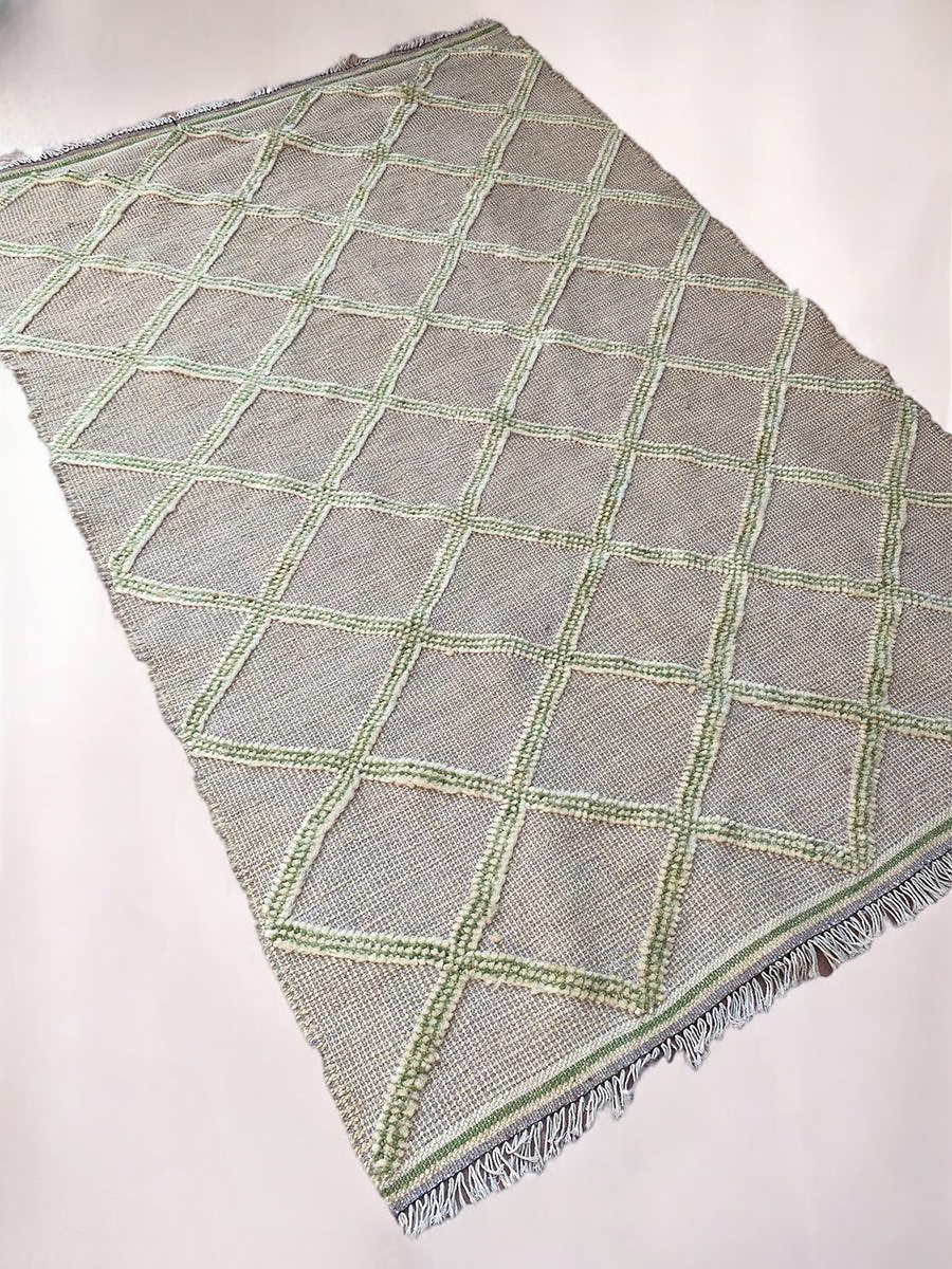 Avis Hand Knotted Rug - 193 x 129 cm