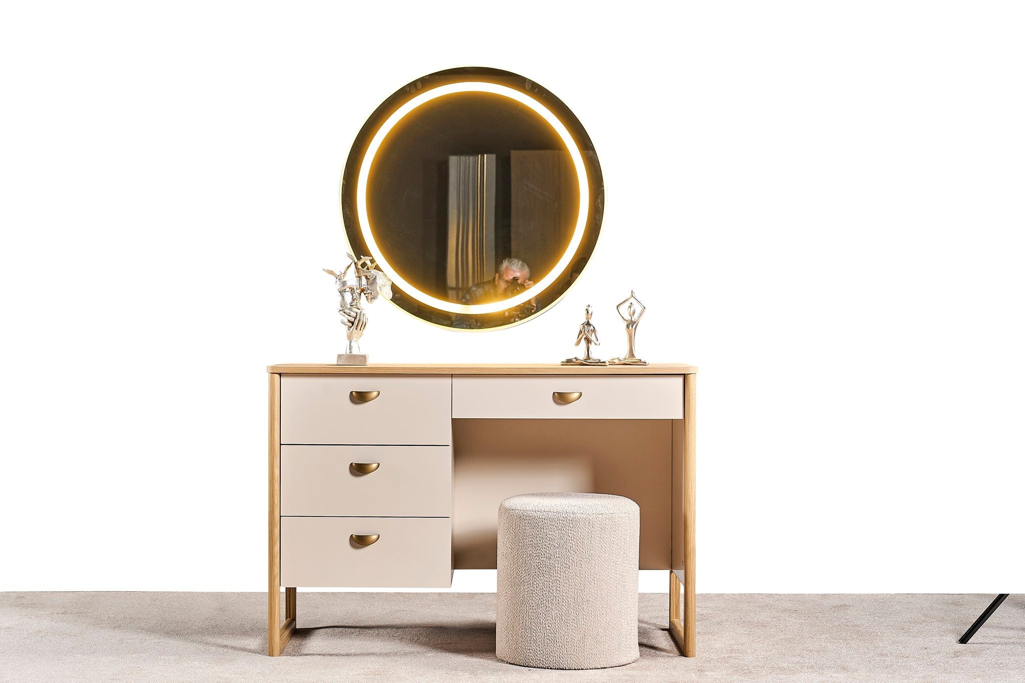 Marla Bedroom by Netline Interiors