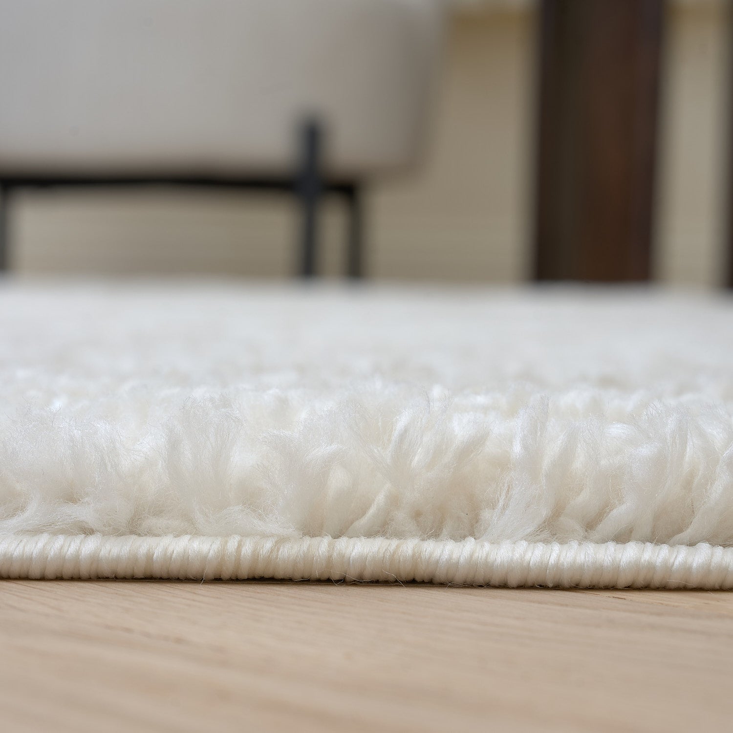 Light beige Moodi Nomari shaggy runner rug by The Rugs, featuring a plush pile and textured shaggy surface.