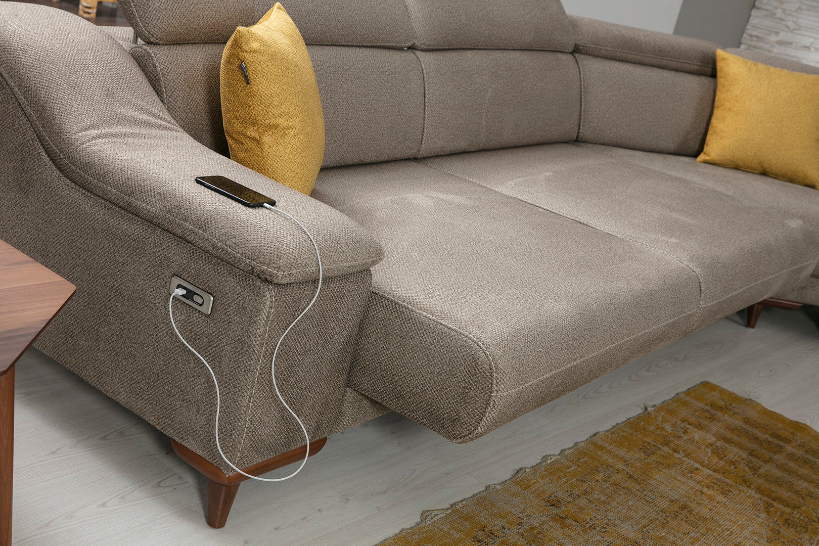 Mustang U Corner Sofa (S) by Netline Interiors