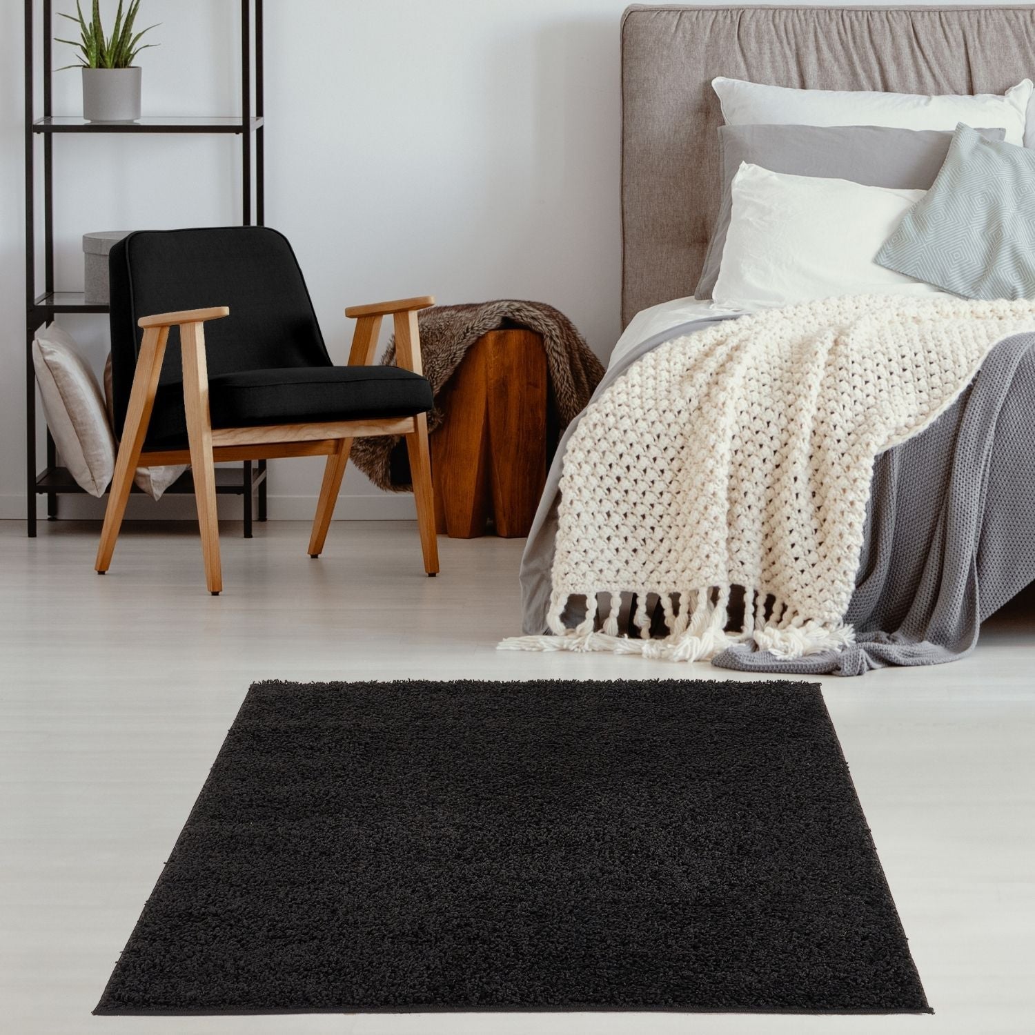 Myshaggy Solid Black Rug