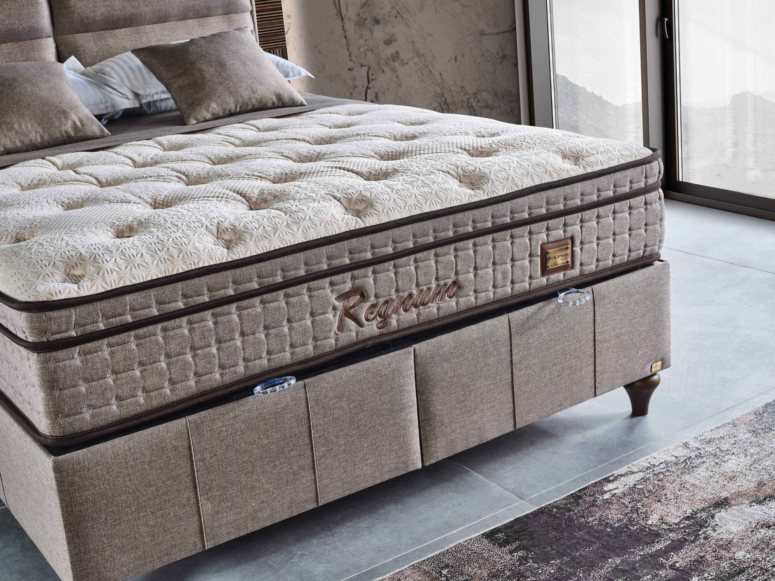 Netline Home Interior Regnum Bed Sets in stylish bedroom comfort with soft, coordinated bedding and decorative pillows.