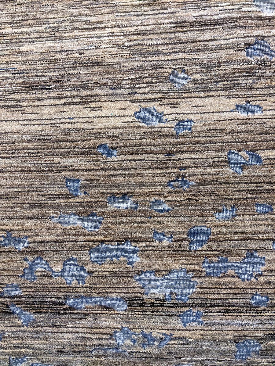 Sculpture Hand Knotted Rug - 247 x 159 cm