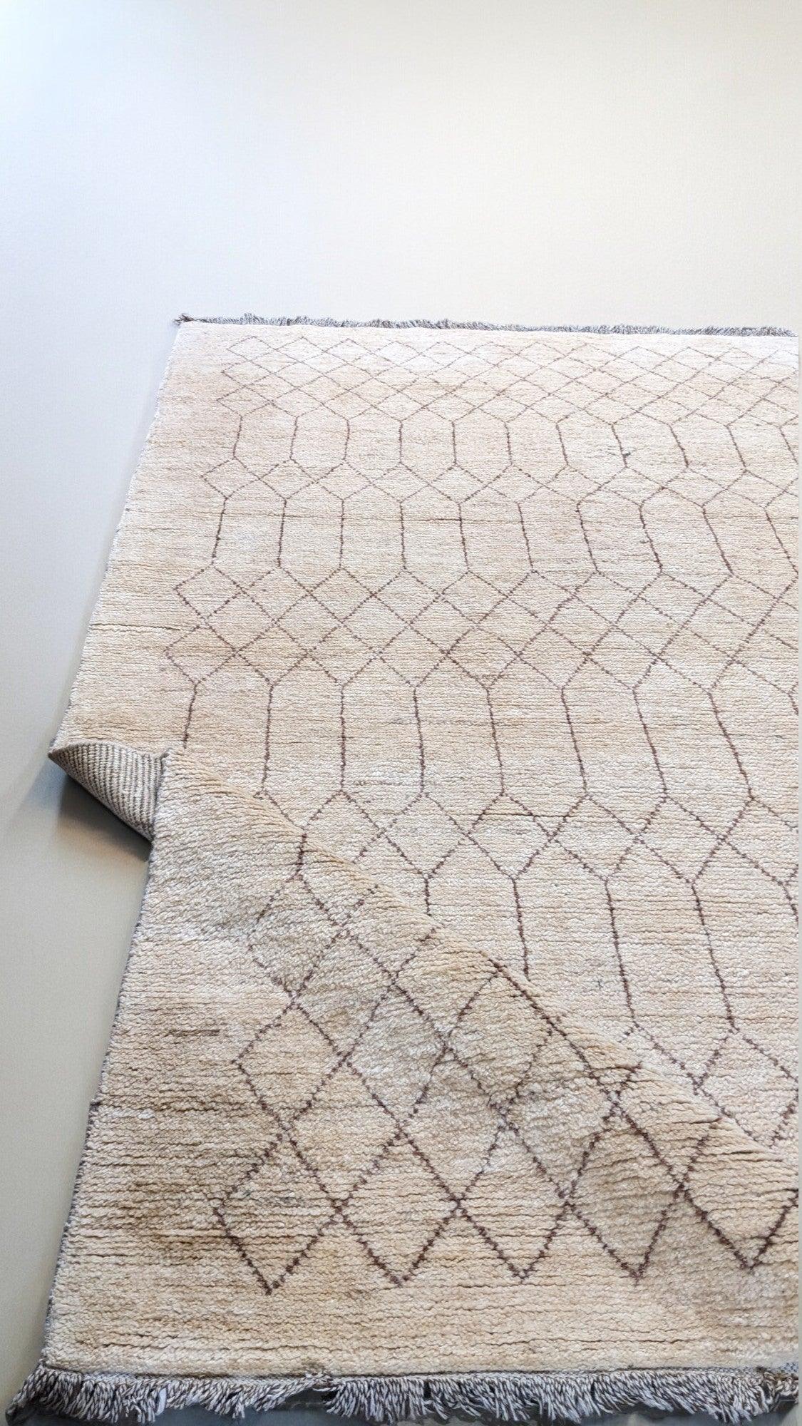 Bazm Hand Knotted Rug - 278 x 189 cm