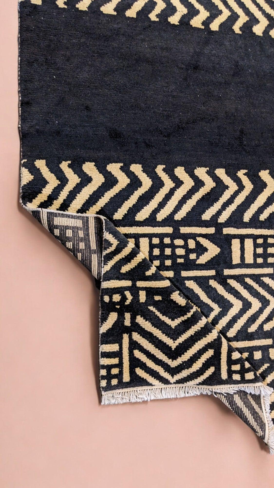 Dinka Hand Knotted Rug - 278 x 253 cm