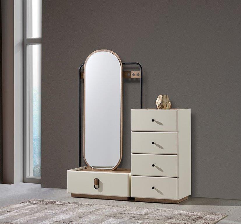 Smart Bedroom by Netline Interiors