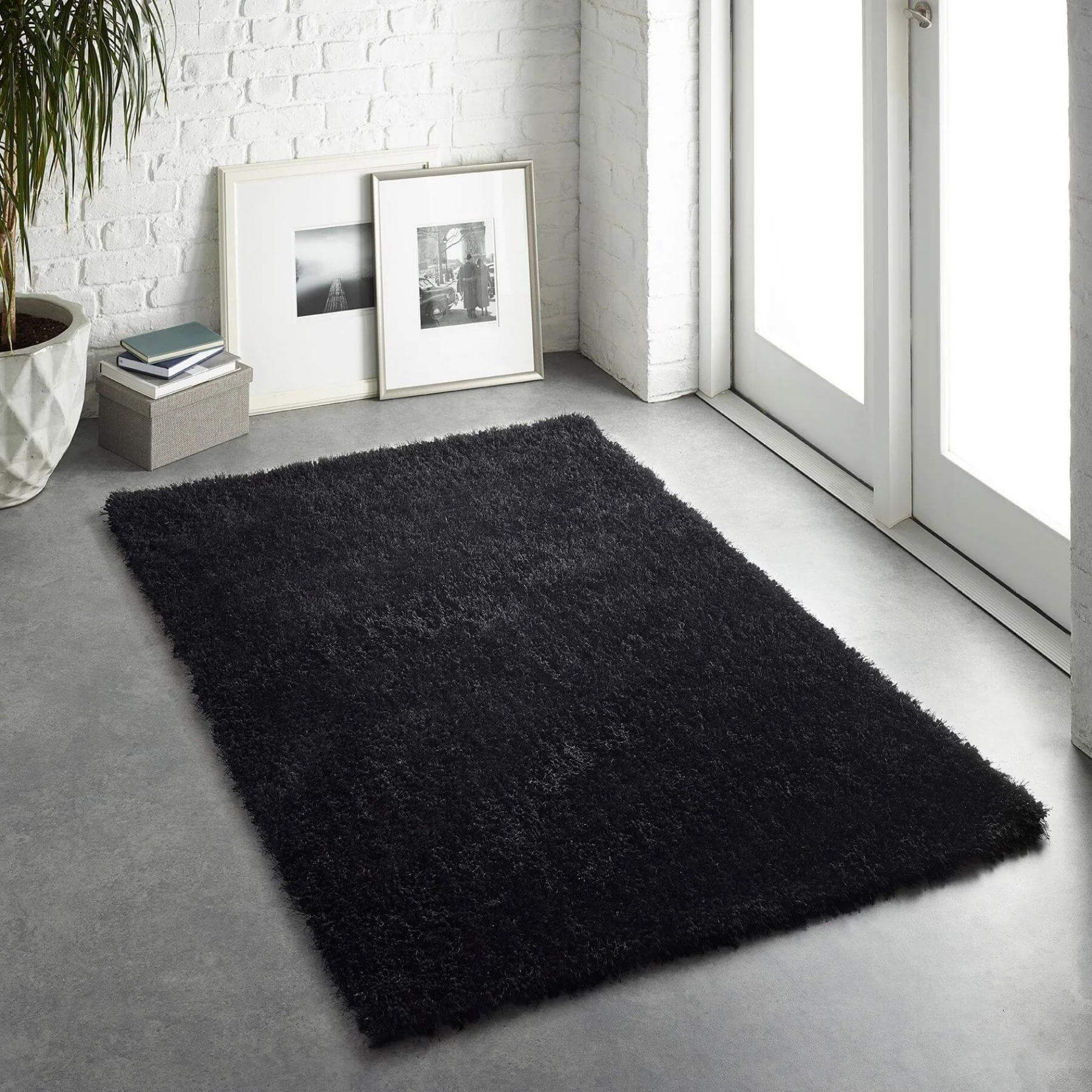 Chicago Black Shaggy Rug