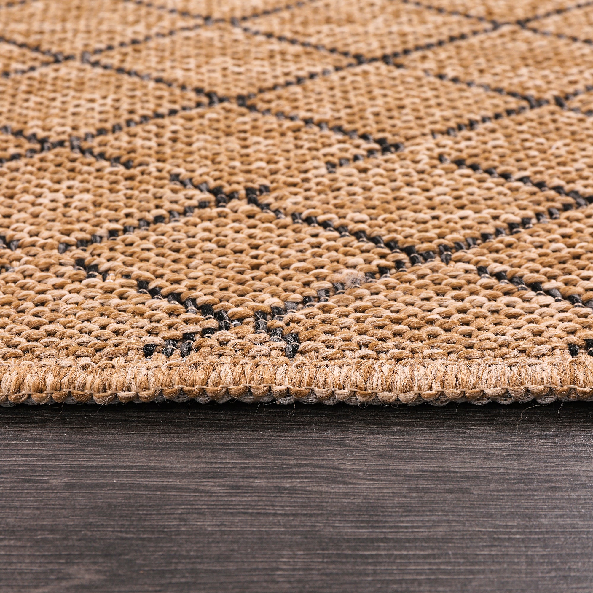 Netline Home Diamond Weave Jute-Effect Rug – Natural Outdoor/Indoor Area Rug with Black Geo Pattern, Non-Slip, Weatherproof, Easy-Clean