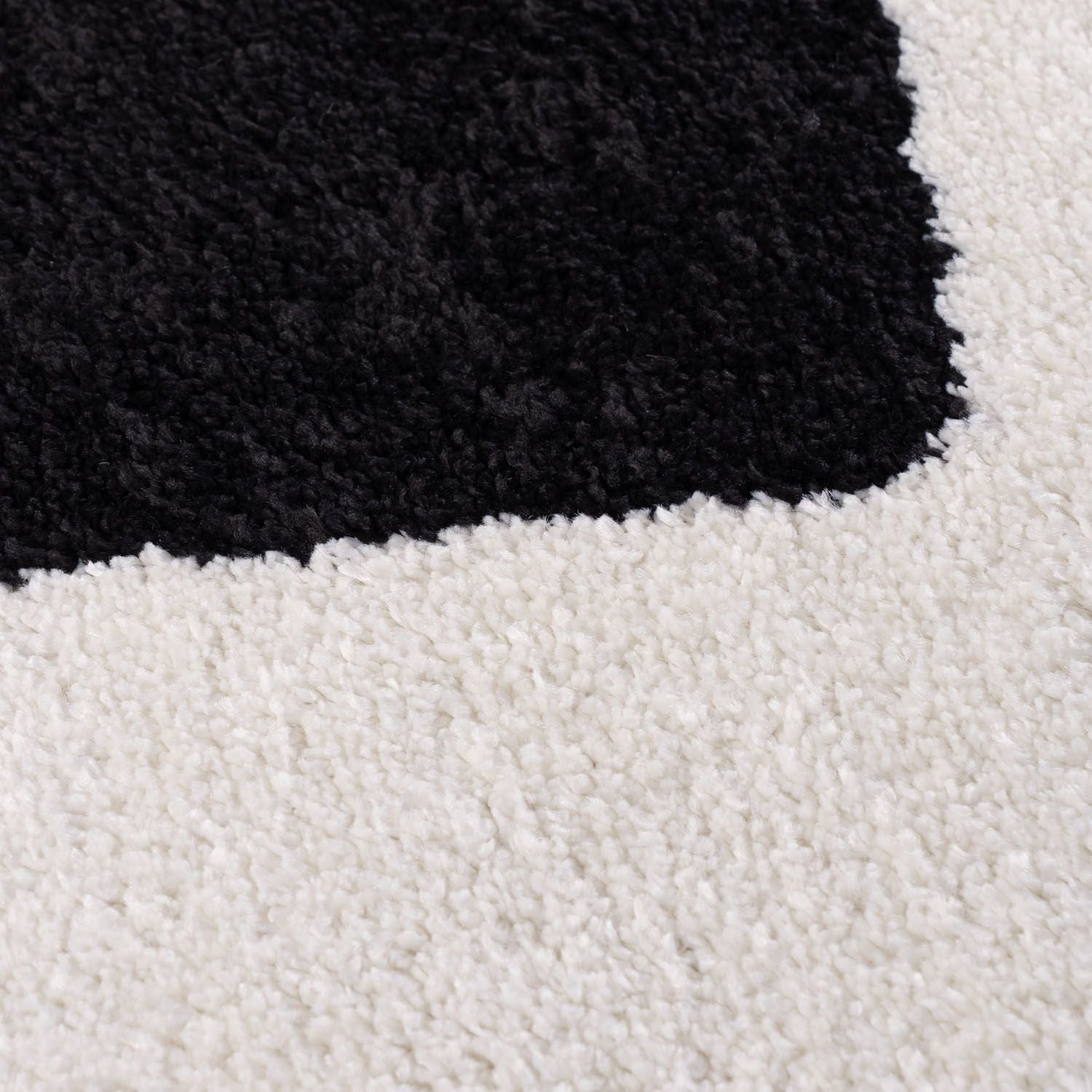 Joli Checkered Black & White Rug