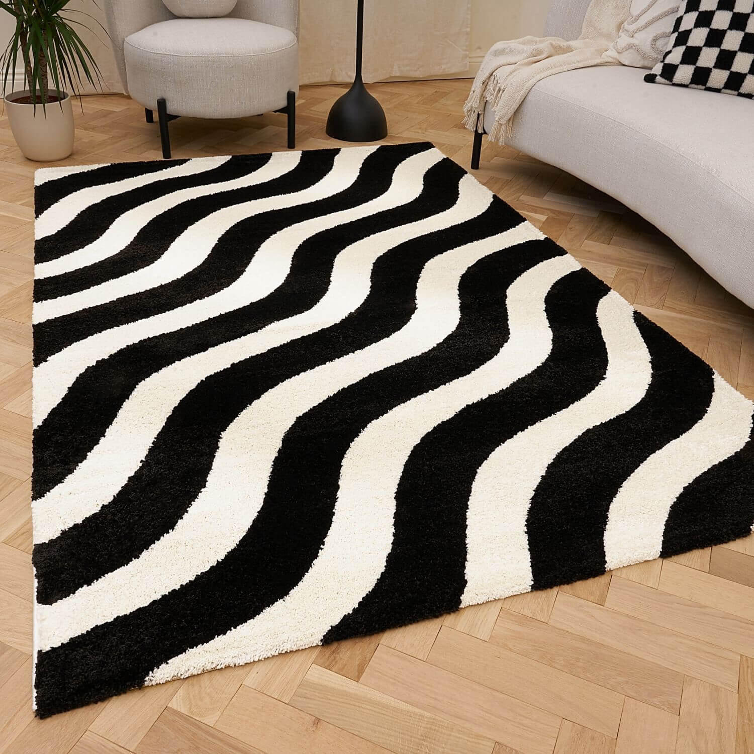 Joli Wave Black & White Rug
