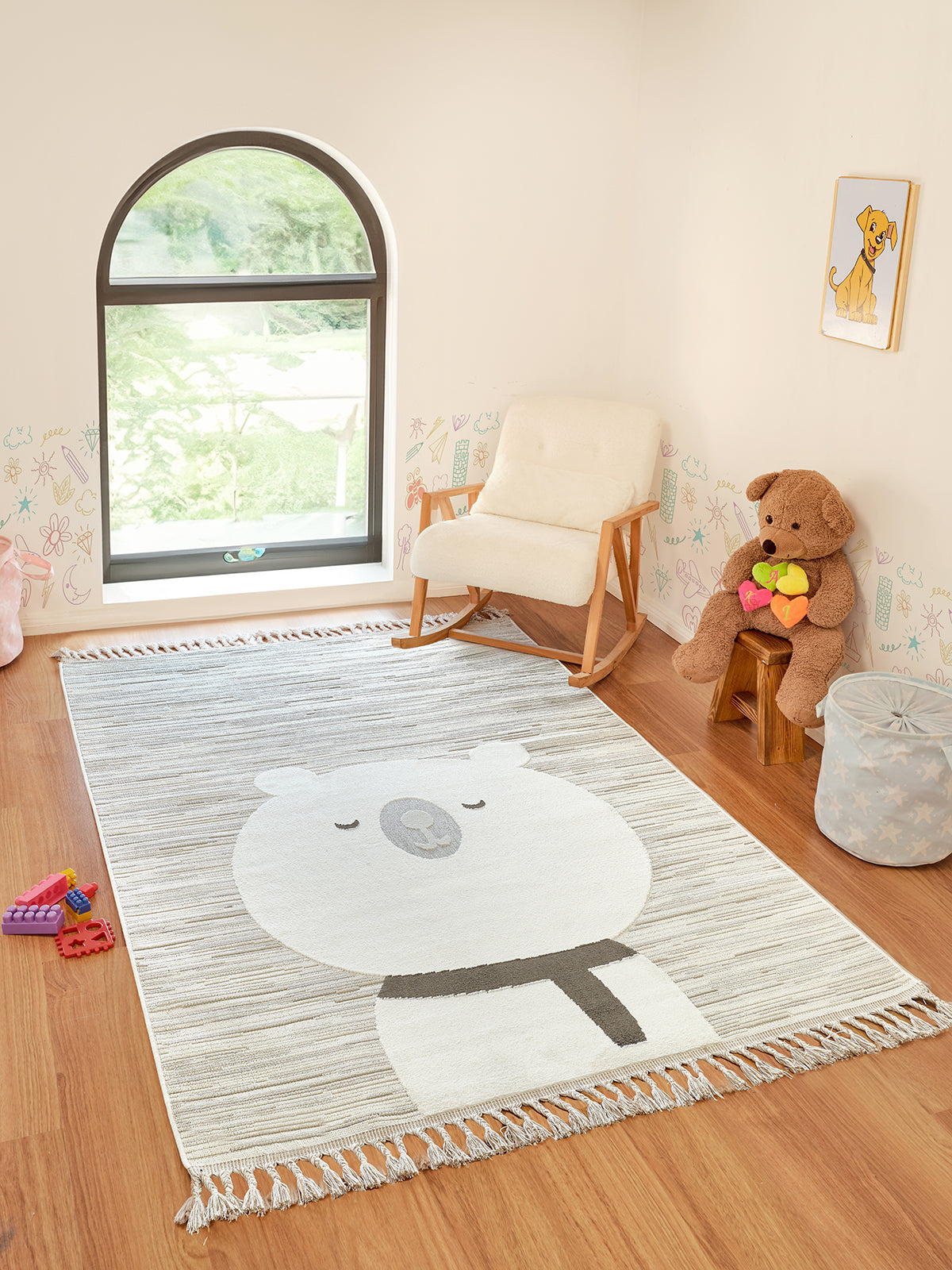 Colorful kids' washable area rug from Netline Home, soft, durable, easy-clean polyester rug suitable for bedrooms and playrooms.