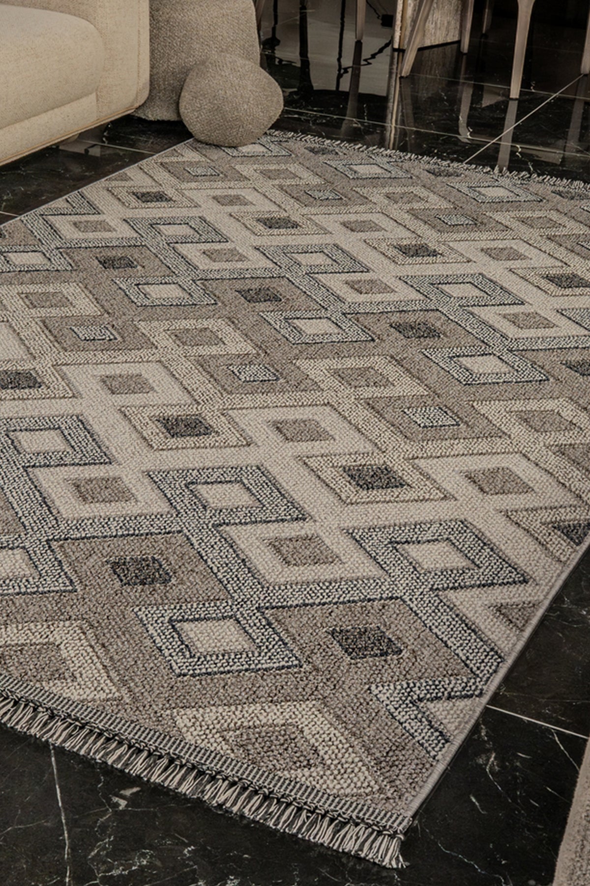Modern Natura 9962 washable area rug by Netline Home in beige with soft, durable polypropylene, ideal for living rooms and bedrooms.